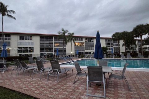 Copropriété à vendre à Coconut Creek, Floride: 2 chambres, 119.94 m2 № 2153278 - photo 26