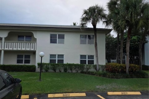 Condo à Coconut Creek, Floride, 2 chambres  № 2153278