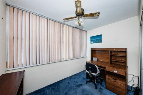 Condo in Saint Petersburg, Florida, 1 bedroom № 2150034 - photo 18
