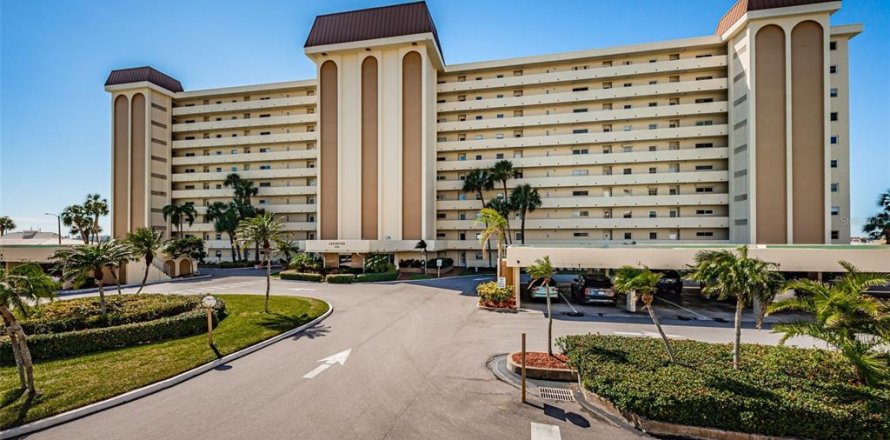 Condo in Saint Petersburg, Florida, 1 bedroom № 2150034