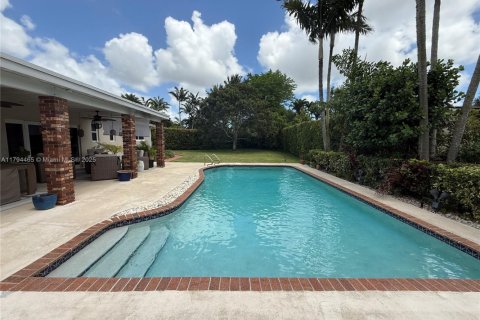 Villa ou maison à vendre à Miami, Floride: 3 chambres, 158.03 m2 № 1697504 - photo 19