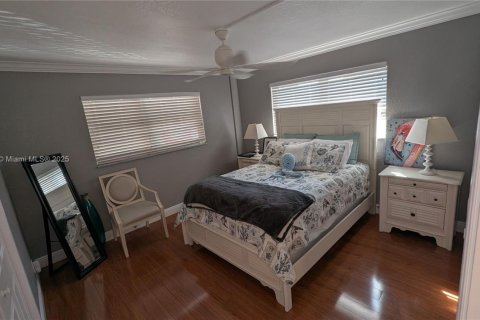 Купить кондоминиум в Халландейл-Бич, Флорида 2 спальни, 95.69м2, № 1768177 - фото 24