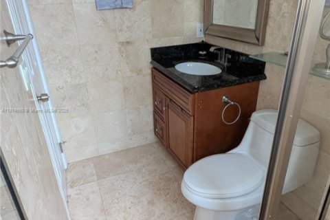 Купить кондоминиум в Халландейл-Бич, Флорида 2 спальни, 95.69м2, № 1768177 - фото 23