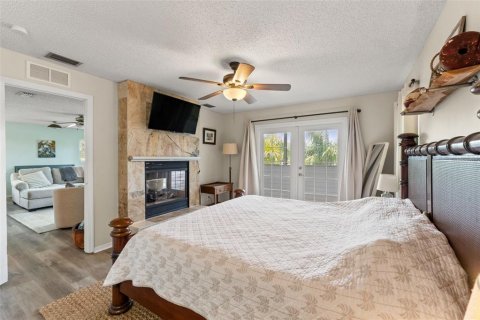 House in New Port Richey, Florida 3 bedrooms, 126.35 sq.m. № 1883700 - photo 14