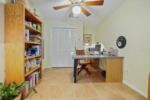 House in Oviedo, Florida 4 bedrooms, 285.02 sq.m. № 2239247 - photo 26