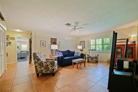 House in Oviedo, Florida 4 bedrooms, 285.02 sq.m. № 2239247 - photo 21