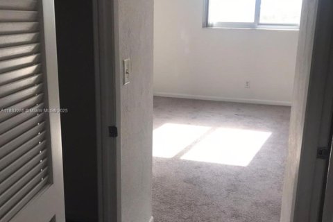 Снять в аренду кондоминиум в Санни-Айлс-Бич, Флорида 1 спальня, 93.37м2, № 1978289 - фото 10