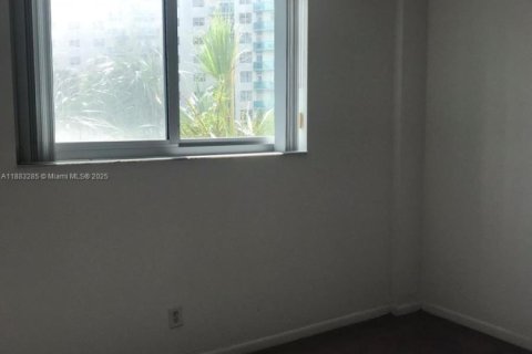 Снять в аренду кондоминиум в Санни-Айлс-Бич, Флорида 1 спальня, 93.37м2, № 1978289 - фото 12