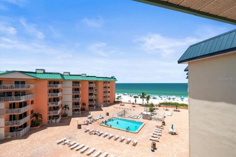 Condominio en venta en Indian Shores, Florida, 2 dormitorios, 128.21 m2 № 1866003 - foto 14