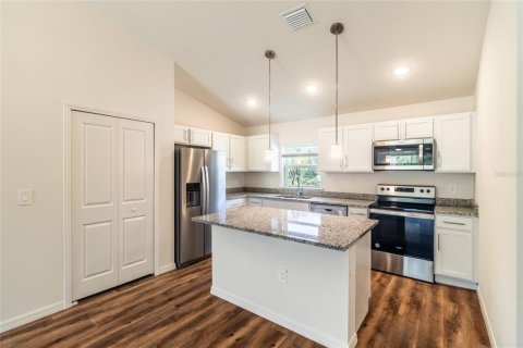 House in North Port, Florida 3 bedrooms, 139.26 sq.m. № 1721748 - photo 9