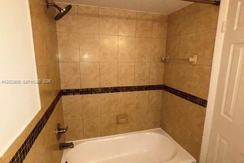 Снять в аренду кондоминиум в Мирамар, Флорида 2 спальни, 76.18м2, № 2066443 - фото 13