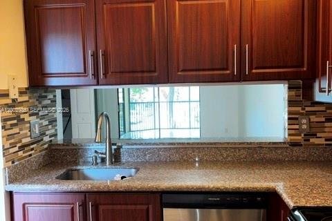 Снять в аренду кондоминиум в Мирамар, Флорида 2 спальни, 76.18м2, № 2066443 - фото 7