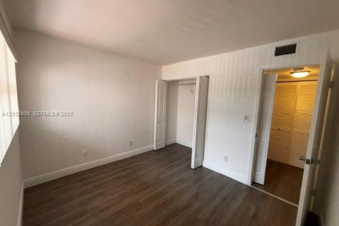 Снять в аренду кондоминиум в Мирамар, Флорида 2 спальни, 76.18м2, № 2066443 - фото 14