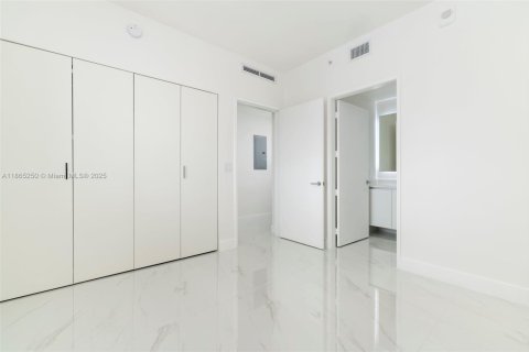 Copropriété à louer à Miami, Floride: 3 chambres, 162.58 m2 № 1897087 - photo 15