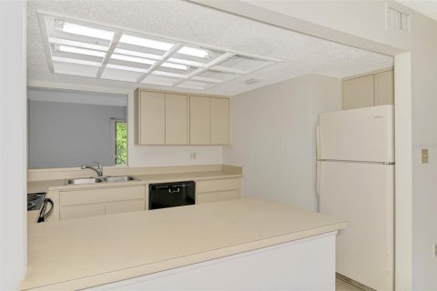 Townhouse in Sarasota, Florida 3 bedrooms, 143.53 sq.m. № 1780488 - photo 14