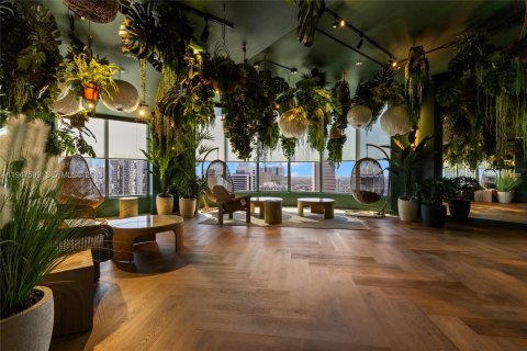 Condo in Miami, Florida  № 2005043 - photo 26