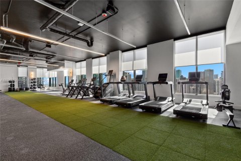 Condo in Miami, Florida  № 2005043 - photo 29