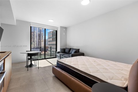 Condo in Miami, Florida  № 2005043 - photo 7