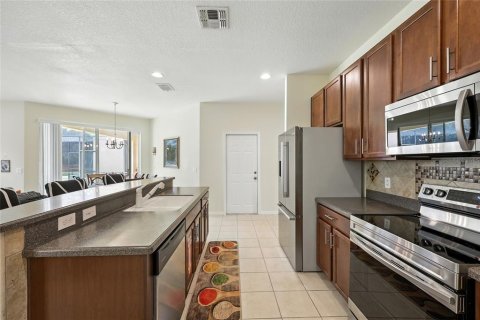 Casa en venta en Kissimmee, Florida, 4 dormitorios, 191.47 m2 № 1903830 - foto 13