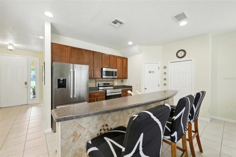Casa en venta en Kissimmee, Florida, 4 dormitorios, 191.47 m2 № 1903830 - foto 11