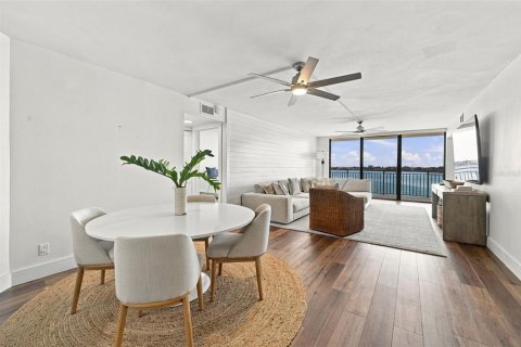 Copropriété à vendre à Saint Petersburg, Floride: 3 chambres, 170.01 m2 № 2425697 - photo 14