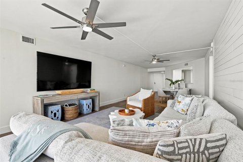 Copropriété à vendre à Saint Petersburg, Floride: 3 chambres, 170.01 m2 № 2425697 - photo 12