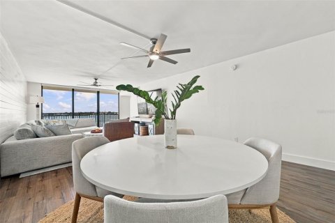 Copropriété à vendre à Saint Petersburg, Floride: 3 chambres, 170.01 m2 № 2425697 - photo 15