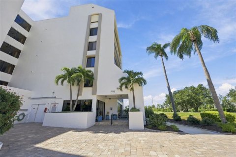 Copropriété à vendre à Saint Petersburg, Floride: 3 chambres, 170.01 m2 № 2425697 - photo 2