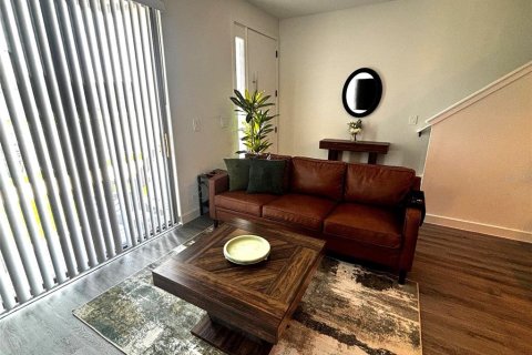 Townhouse in Kissimmee, Florida 3 bedrooms, 126.81 sq.m. № 2166671 - photo 16