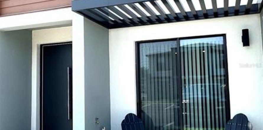 Townhouse in Kissimmee, Florida 3 bedrooms, 126.81 sq.m. № 2166671