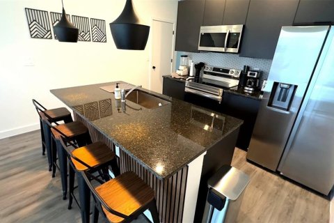 Townhouse in Kissimmee, Florida 3 bedrooms, 126.81 sq.m. № 2166671 - photo 19