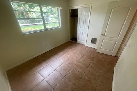 House in Tampa, Florida 3 bedrooms, 109.62 sq.m. № 1808414 - photo 13