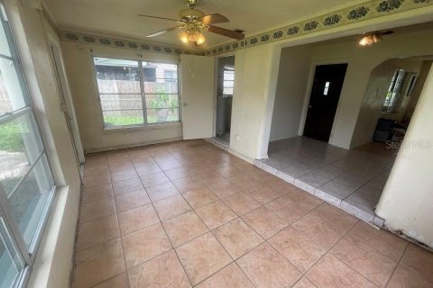 House in Tampa, Florida 3 bedrooms, 109.62 sq.m. № 1808414 - photo 16