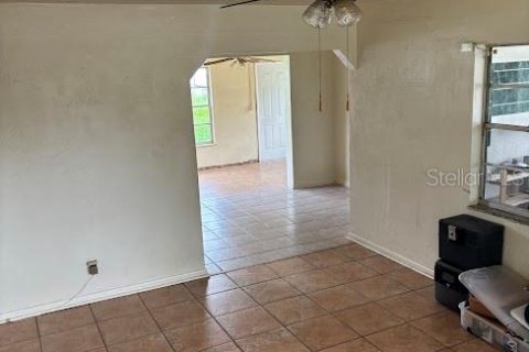House in Tampa, Florida 3 bedrooms, 109.62 sq.m. № 1808414 - photo 6