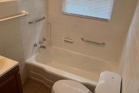 Снять в аренду виллу или дом в Сент-Питерсберг, Флорида 6 комнат, 100.24м2, № 1658117 - фото 9