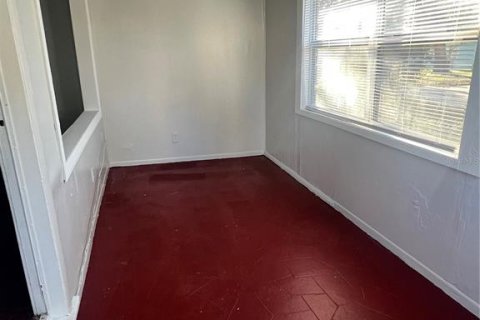 Снять в аренду виллу или дом в Сент-Питерсберг, Флорида 6 комнат, 100.24м2, № 1658117 - фото 2