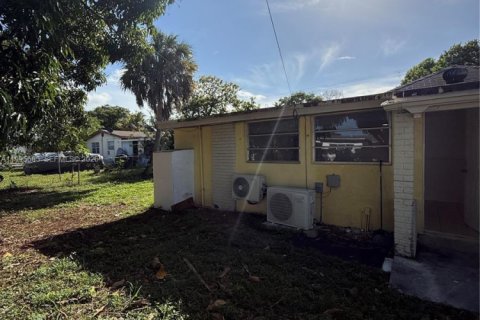 Дом в Холливуд, Флорида 1 спальня, 46.45м2 № 2060575