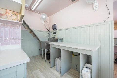 Immobilier commercial à vendre à Miami, Floride № 2001446 - photo 12