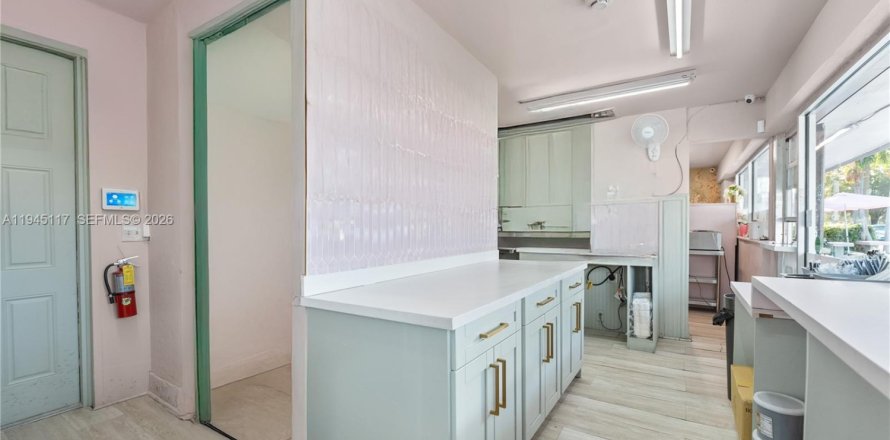 Immobilier commercial à Miami, Floride № 2001446