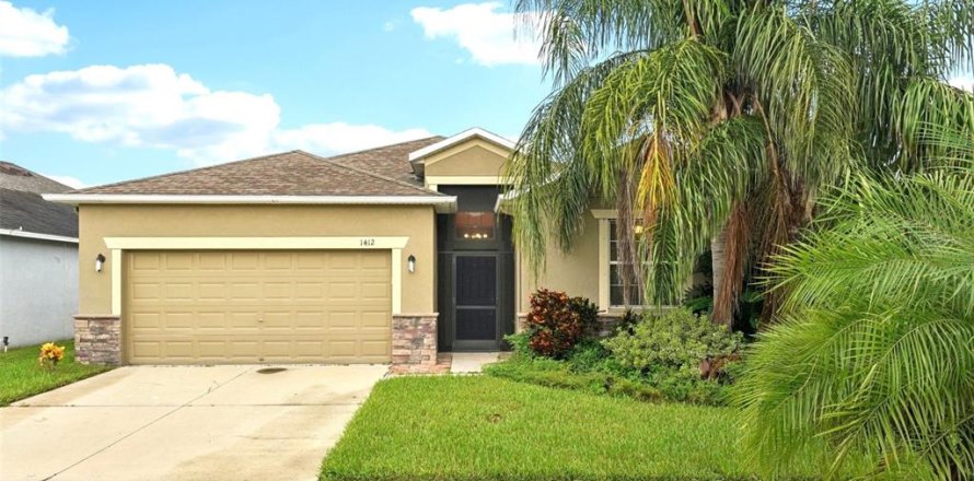 Villa ou maison à Ruskin, Floride 4 chambres, 188.31 m2 № 1903541