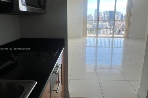 Condo in Miami, Florida  № 2040987 - photo 6