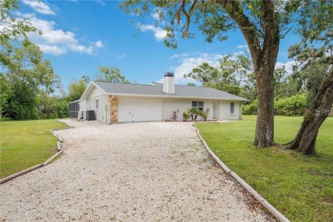 House in Bradenton, Florida 3 bedrooms, 177.07 sq.m. № 1893989 - photo 2
