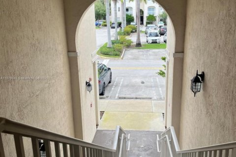 Copropriété à vendre à Doral, Floride: 3 chambres, 118.91 m2 № 1927865 - photo 3