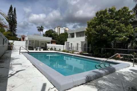 Townhouse in Miami, Florida 3 bedrooms, 129.04 sq.m. № 1946523 - photo 13