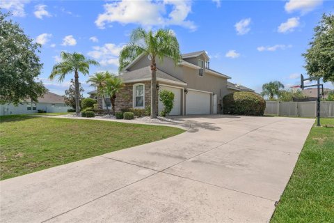 House in Ocala, Florida 4 bedrooms, 296.27 sq.m. № 1790084 - photo 5