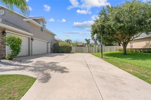 House in Ocala, Florida 4 bedrooms, 296.27 sq.m. № 1790084 - photo 6
