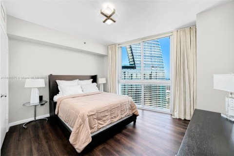 Condo in Miami, Florida, 2 bedrooms  № 1934121 - photo 13