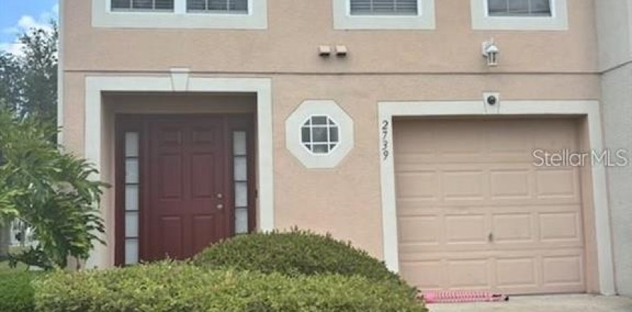 Adosado en Kissimmee, Florida 3 dormitorios, 158.21 m2 № 1919708
