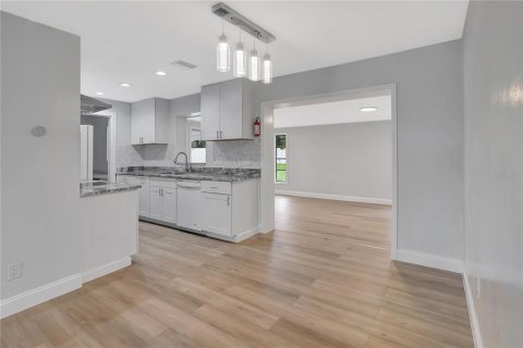 Villa ou maison à vendre à Cape Coral, Floride: 3 chambres, 133.31 m2 № 1773899 - photo 7