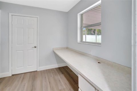 Villa ou maison à vendre à Cape Coral, Floride: 3 chambres, 133.31 m2 № 1773899 - photo 10